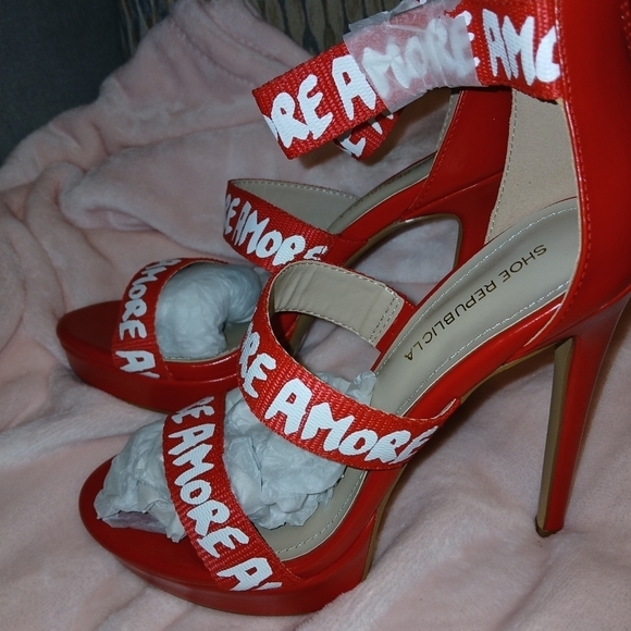 Red Amore Heels - Picture 5 of 9